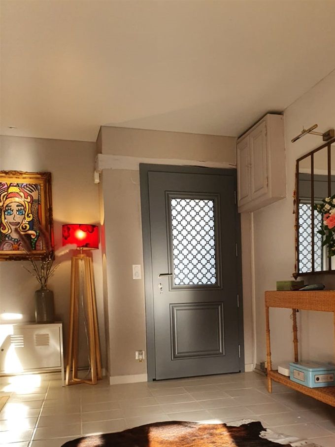 Magnifique entrée, sublimée par une porte Bel'M - Modèle Imagination
